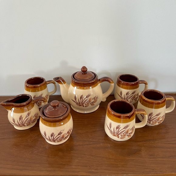 Complete Set with Original Box- 9 Pcs Vintage Wheat Maple Leaf Stoneware Tea Set - Picture 1 of 10